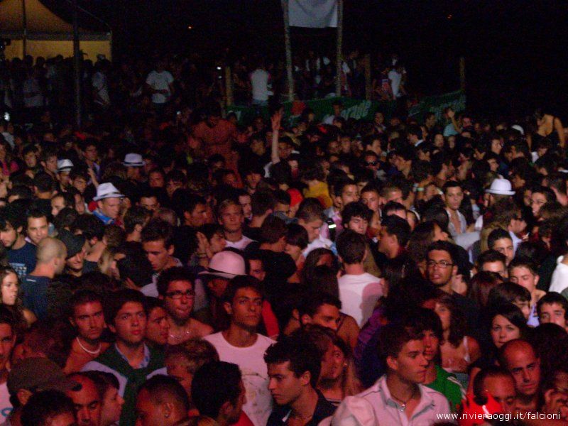 La folla accorsa al Super Summer Games 2009